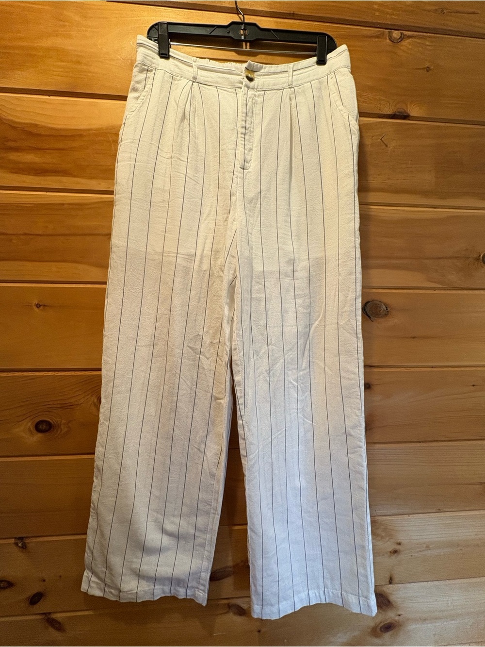 Stitch Fix Dizzy Lizzy gauzy Stripe Wide Leg Pant White Size M Vacation Size M